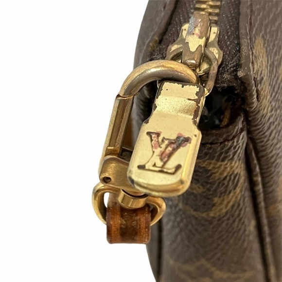 LOUIS VUITTON Brown Monogram Shoulder Bag - Picture 4 of 9